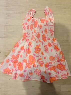 Vineyard Vines Girls' Floral Smocked Dress - Pink & Orange. Size XS, great c